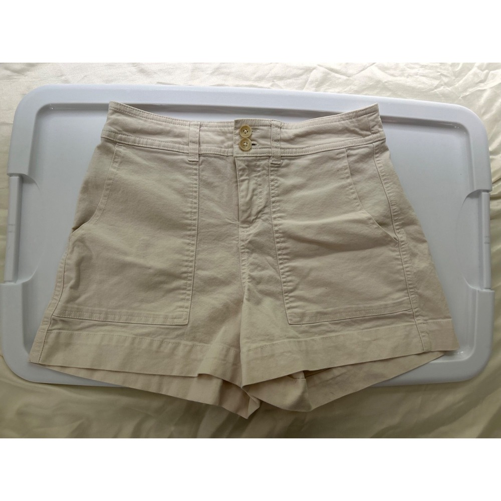 EUC A New Day Ivory Size 6 Stretch Deep Pockets High Rise Canvas Chino Shorts